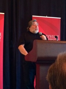 Steve side view, Wozniak speaking, St. Louis